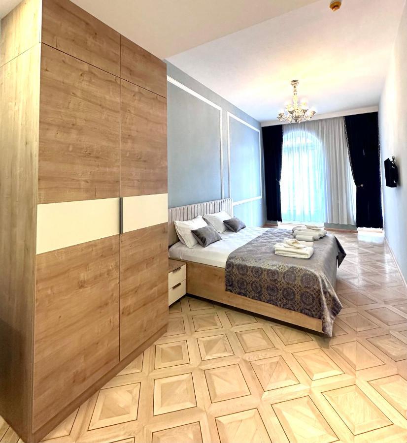 Hotel Embassy Тбилиси Экстерьер фото