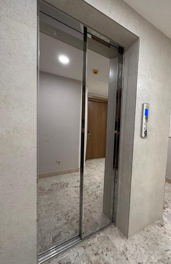 Hotel Embassy Тбилиси Экстерьер фото