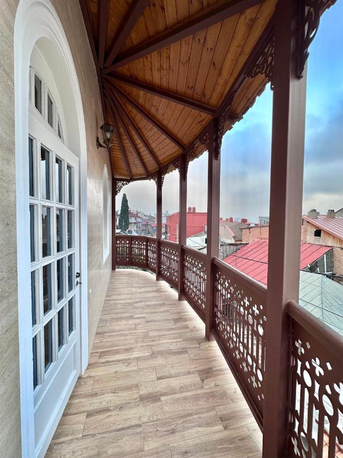 Hotel Embassy Тбилиси Экстерьер фото