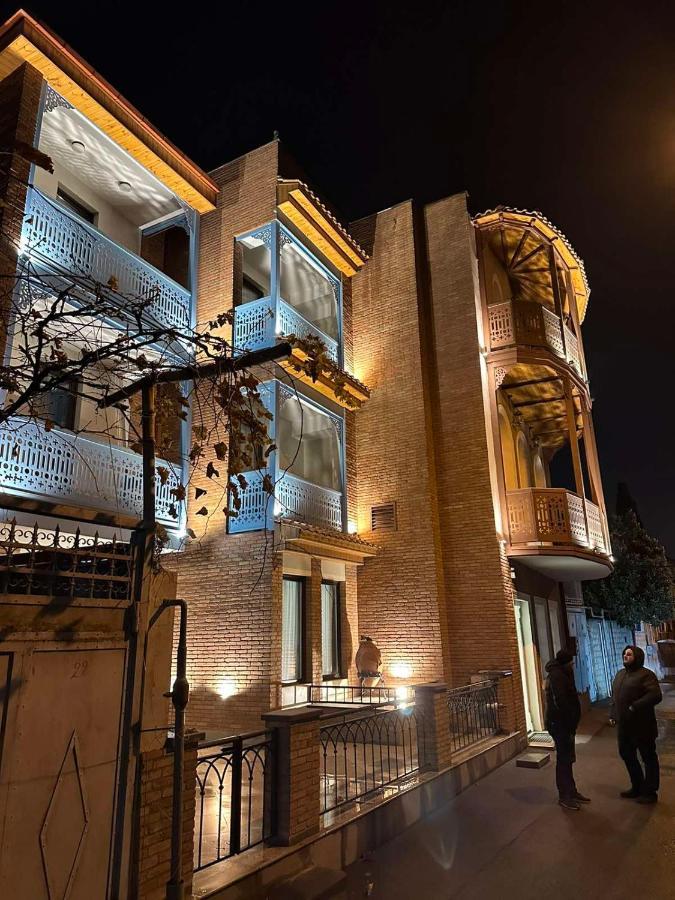 Hotel Embassy Тбилиси Экстерьер фото